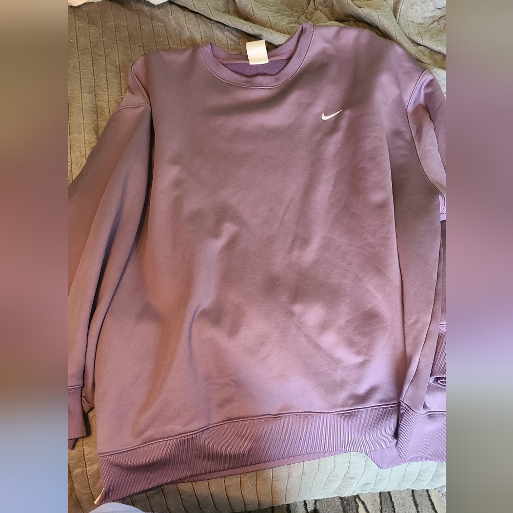 Nike Women's Purple Sweatshirt